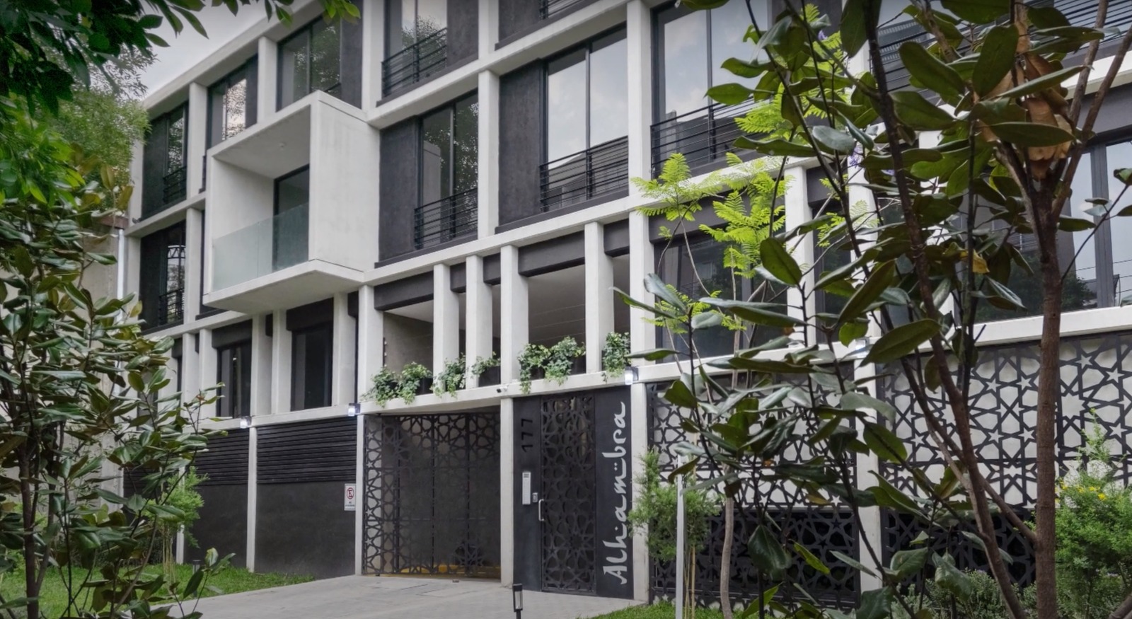 Aransa termina en México la construcción de las 24 viviendas Alhambra Gardens